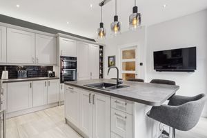 Photo 33- click for photo gallery